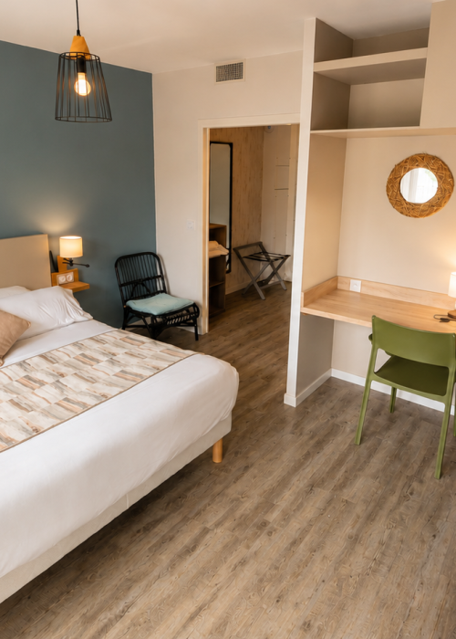 hotel-room